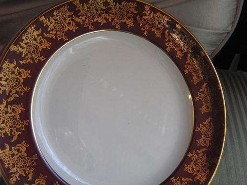 Stunning Maroon Plate with Gold Detail - Stoke on Trent England - Royal Falcon