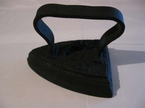 Iron (cast iron)