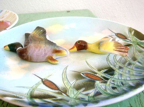 ducks, kitsch, retro, flying, capri, wall decor, wall, plate