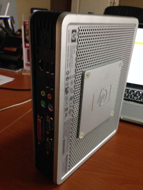 BLACK FRIDAY BARGAIN !!HP SLIM DESKTOP  - THIN CLIENT - tiniest desk top ( very nice )