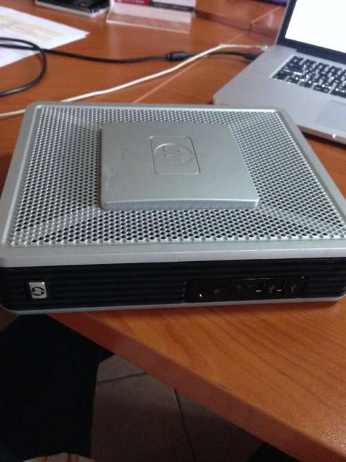 BLACK FRIDAY BARGAIN !!HP SLIM DESKTOP  - THIN CLIENT - tiniest desk top ( very nice )