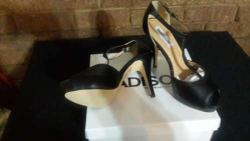 Madison Exclusive Doutzen Heels Black ( UK SIZE 6 ONLY) SALE