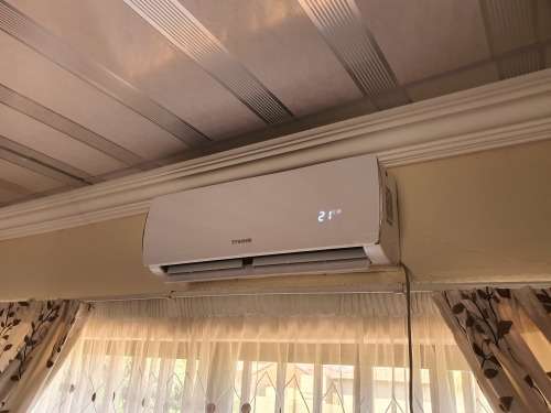 12000BTU Titanium Airconditioner complete set indoor & outdoor with 3 meter copper pipes