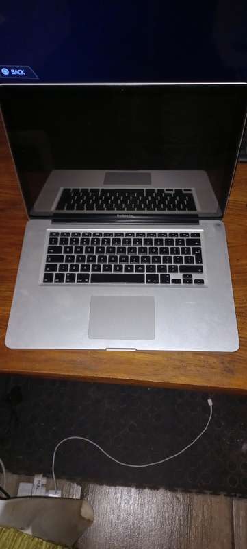 ---READ DESCRIPTION--Macbook pro for Spares