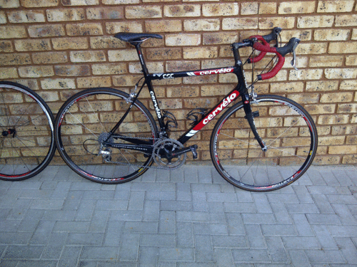CERVELO RS 56cm + 2 Shimano RS20 wheels + Easton Ascent Velomax Wheels