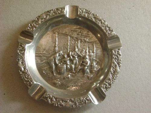 ASHTRAY - Old English Scene