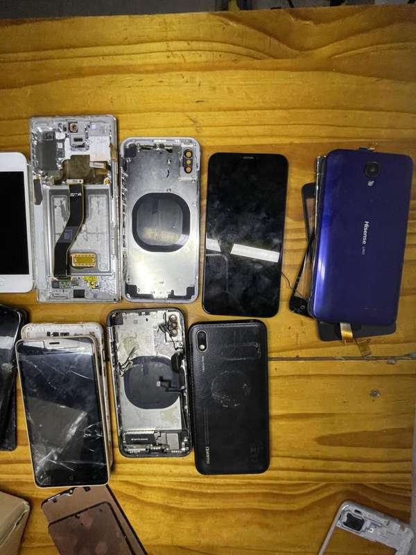 Job Lott: Lots of phone spares