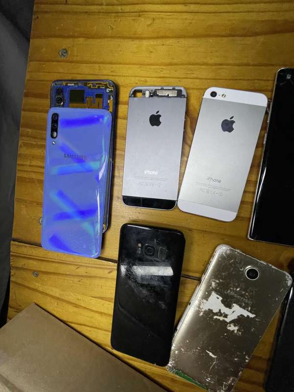 Job Lott: Lots of phone spares