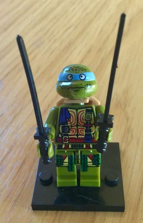 Kids Building Blocks : 6 Pack ''SPECIAL" (5 X Ninja Turtles& 1 X Soldier) version (No 0216E)