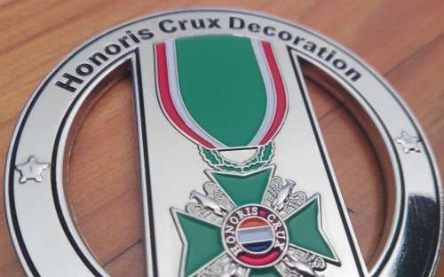 Honoris Crux Remembrance Coin