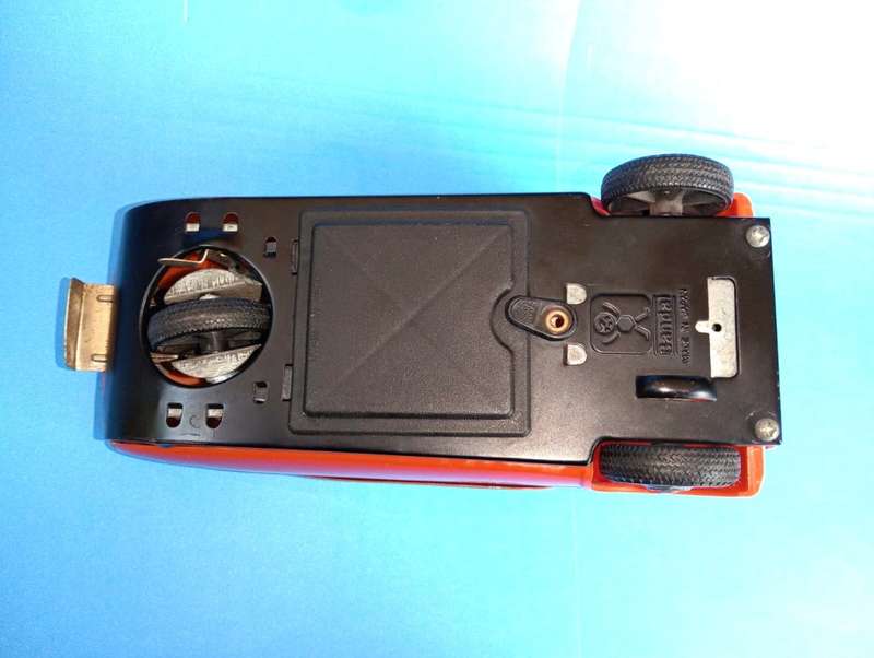 Bandai Bond Bug Tin Toy