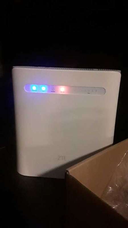 ZTE MF 286F Wireless Router CAT6