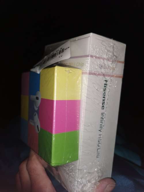 Hisense H50lite Infinity + earpods