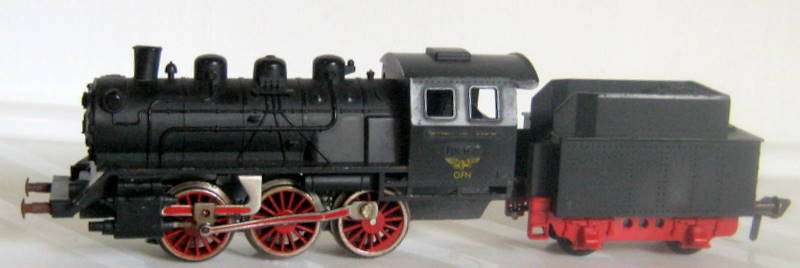 Vintage Fleischmann - German Steam Loco and Tender Running no 1304- HO