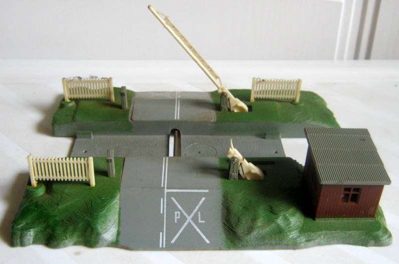Lima - Single Track Level Crossing - For spares or repair - HO