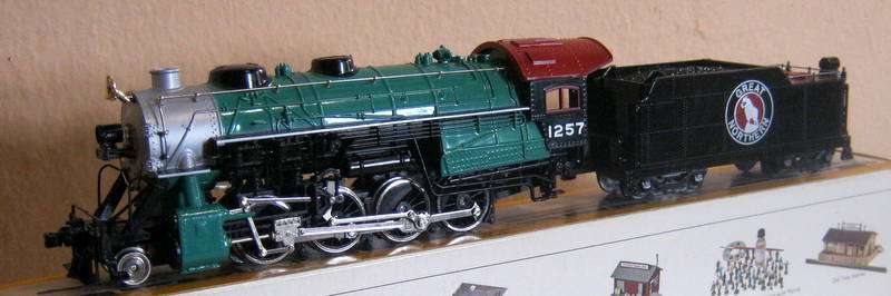 Bachmann - no 0654 -  Great Northern - 2-8-0 Consolidation with Smoke- HO