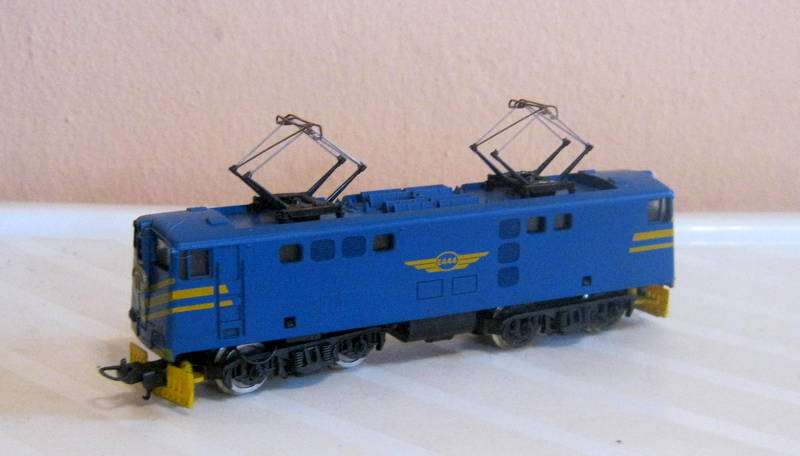 Lima Blue Train Power Unit E444 -  HO