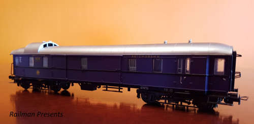 Rare Lilliput Loco V1001 & 5 x Rheingold Coaches