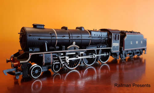 Bachmann Morcambe & Heysham (4-6-0) LMS Loco & Tender 1-76 plus 4 x Coaches (Job Lot)