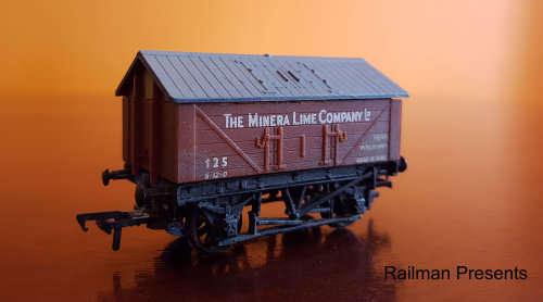 Job Lot - 6 x Bachmann Vintage Branded Vans - OO Gauge