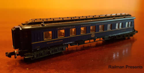 2 x Trix Compagnie Orient Coaches (Job Lot)