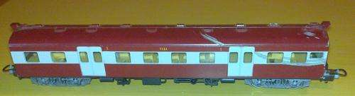 Quick Auction!!!!!!!!  Lima -SAR Suburban 3rd Class Carriage 9284 - HO/OO