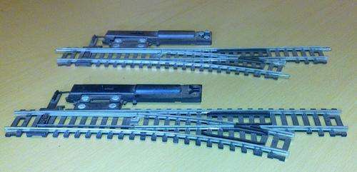 RAILROOM CLEAROUT!! Job lot - Atlas motorised points - HO/OO