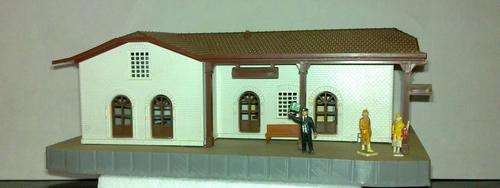 Quick Auction!!! -  Rural Station   - HO/OO