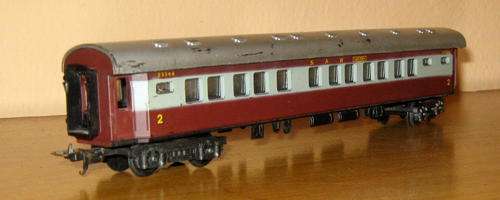 Quick Auction!! Lima - Trans Karoo 2nd Class Carriage  - HO/ OO
