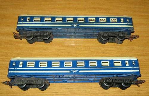 Job Lot - Lima - Junior Blue Train Coaches- HO/OO