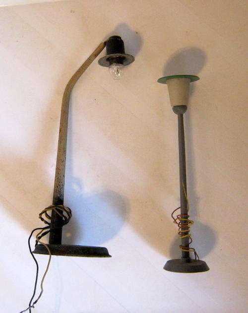 Job Lot - Yard Lamps x 2  - HO/OO