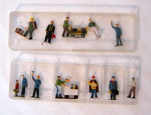 Job Lot - Figures x 12 - O Gauge