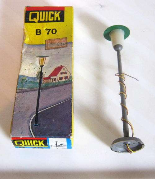 Quick - Part no B70- Modern Yard  Lamp HO/OO