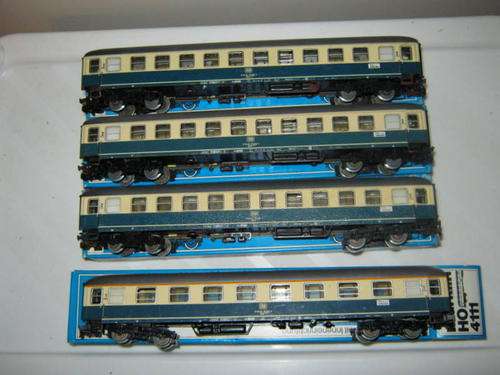 Job Lot - Marklin - 4111 and 4112 DB Express Coaches - HO