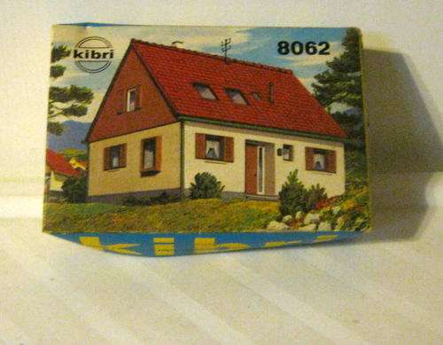 Kibri - European Double Storey House Kit  no 8062 - HO