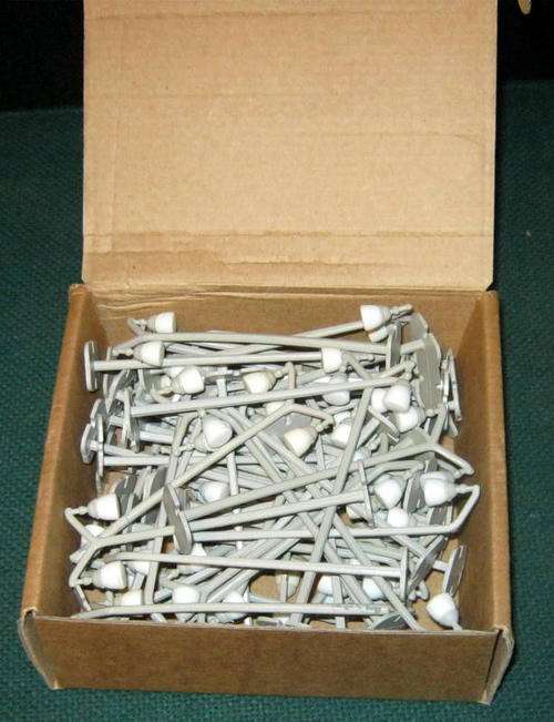 Quick Auction!!!!  Job Lot - Double and Single Lamposts -  HO/OO