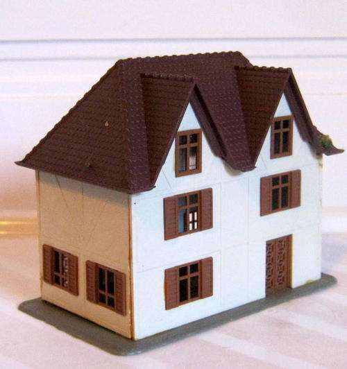 Quick Auction!!!! Country House - HO