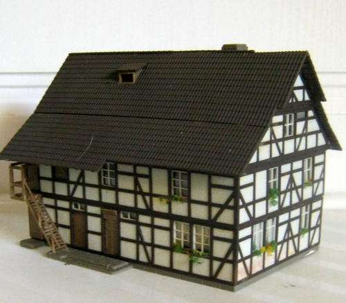 Half Timbered House - HO