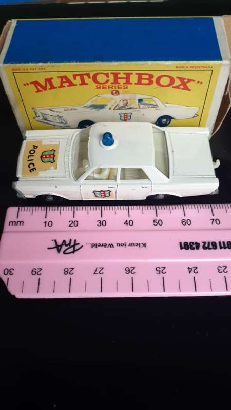 Rare Matchbox 55c 1  variation police car - Blue dome version reduced