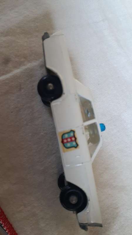 Rare Matchbox 55c 1  variation police car - Blue dome version reduced