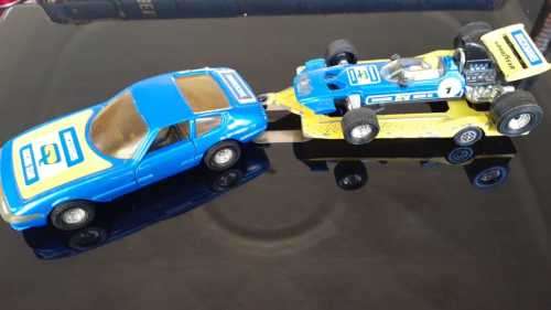 Corgi Toys FERRARI DAYTONA Diecast SURTEES Car Trailer RACING SET Duckhams GS29