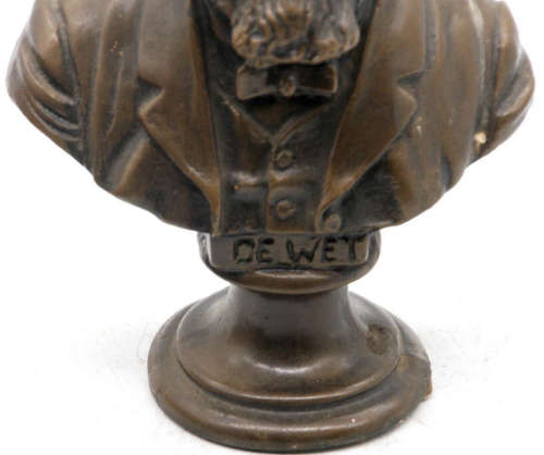 ANGLO BOER WAR: GENERAL DE WET BUST, BY P. MINNAAR (1980)