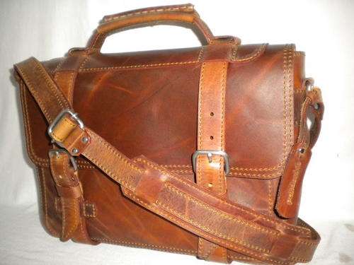 Leather Badger Briefcase, MEDIUM, (A4size/Ipad),  ANTIQUE BROWN!! NEW!!