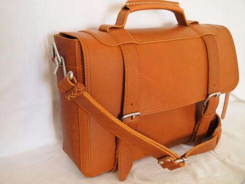 Apple iPad and Samsung Tablet, Leather badger briefcase MEDIUM, OIL TAN!!