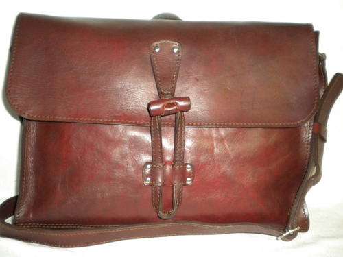 Leather Compact briefcase oxblood