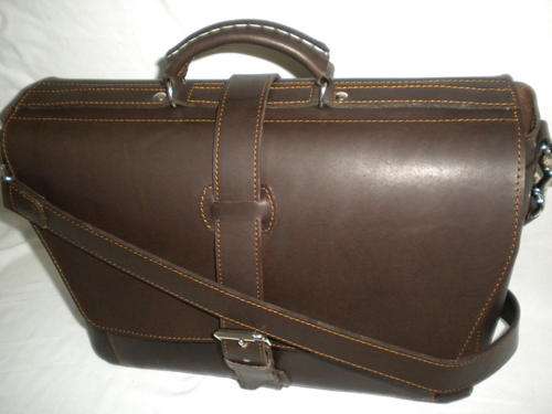 Leather Teacher(laptop 15,6 inch screen) Briefcase Chocolate Brown