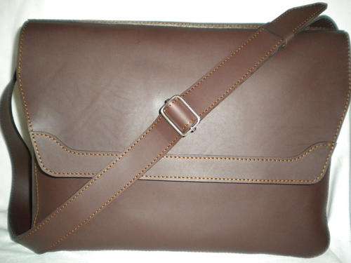Leather Laptop FLAP OVER one divider briefcase(15,6 inch screen) RUST BROWN,