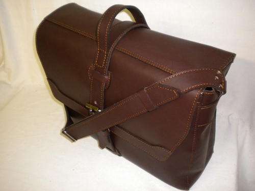 Leather Wanderer Laptop Briefcase (15,6 inch screen) RUST BROWN