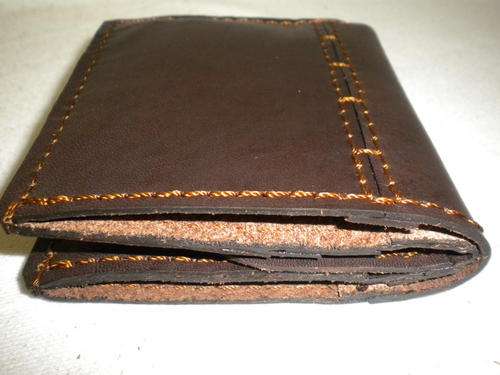 Leather basic wallet Chocolate Brown // WHY BUY A PAKDONKIE WALLET?