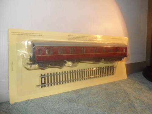 Hornby Passenger coach(read carefully)